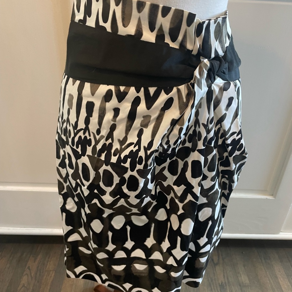 Elie Tahari Black and White Asymmetrical Skirt—certified by The Real Real